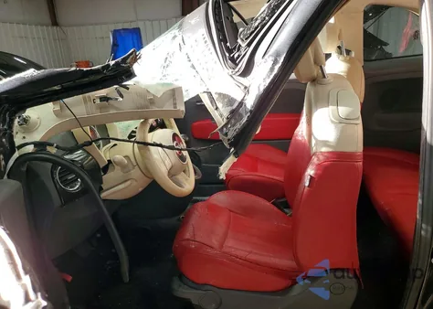 2012 Fiat 500 Lounge z USA, uszkodzony, nr VIN 3C3CFFCR2CT110942